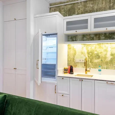 Mayer Liberty Apartment *